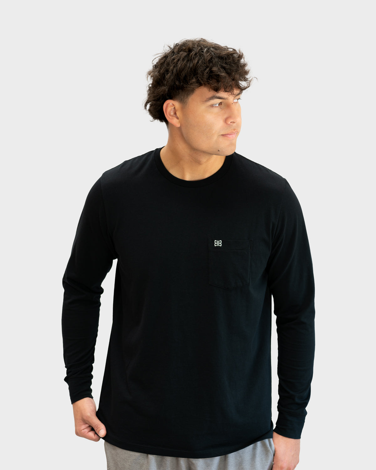 Klassic Pocket Long Sleeve